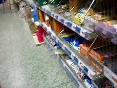 Str8 bulge guy in market