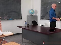 Slutty teen 18+ Rose Enjoys A Bi-sexual FFM Threesome