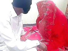 Indian Desi Dulhan Ko Suhag Raat Ko Buday Susar Ni Ghori Bana k Chod Diya