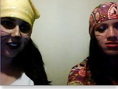 kalin yaragimi gostermece oynarken ben