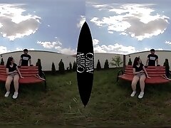 teen 18+ girl fucks the gardener - AmateurCouplesVR