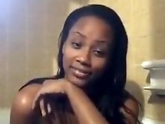 Huge Natural Tits Ebony Bathes (Nipslips)