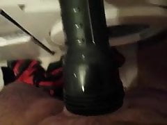 Fleshlight gefickt und BH der Ex vollgespritzt