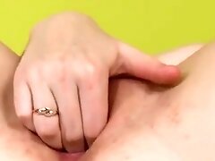 Sultry teen 18+ Is Gaping Narrow Twat In Closeup And Having Orga