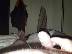 jerking to cumming