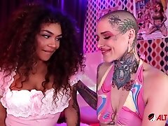 Award winning Tran Superstar Eva Maxim fucks Titi Ramone to a huge climax - AltErotic