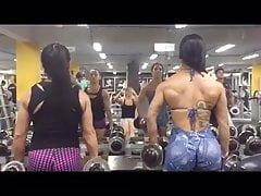 Su Bissolati Has Jiggle Physics