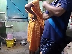 Indian Wife Wants Hubby To Penetrate Her Pussy in Kitchen xlx