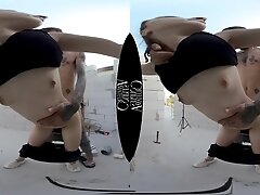 Brunette teen 18+ Fucks The Worker - AmateurCouplesVR